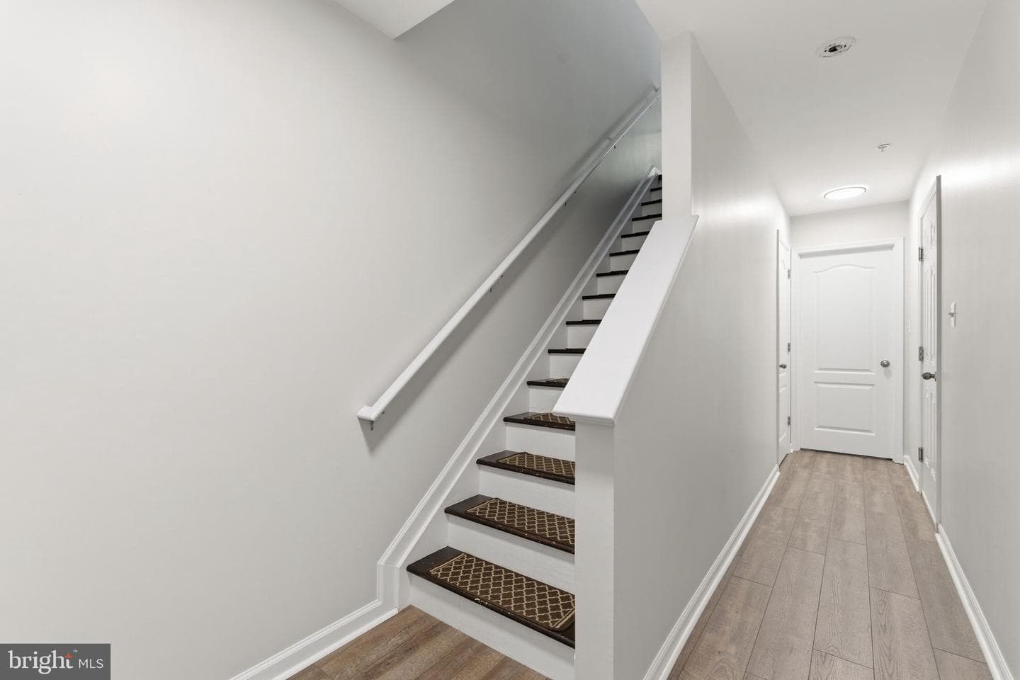 7736 Timbercross Lane photo 5