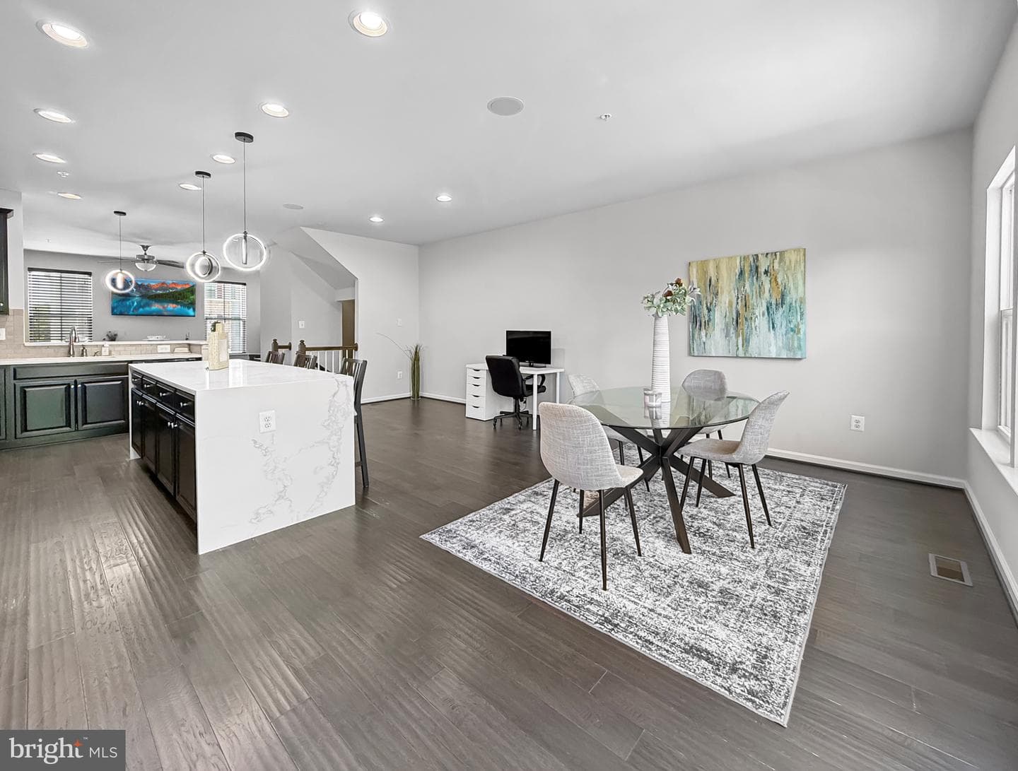 536 Willow Bend Drive photo 4