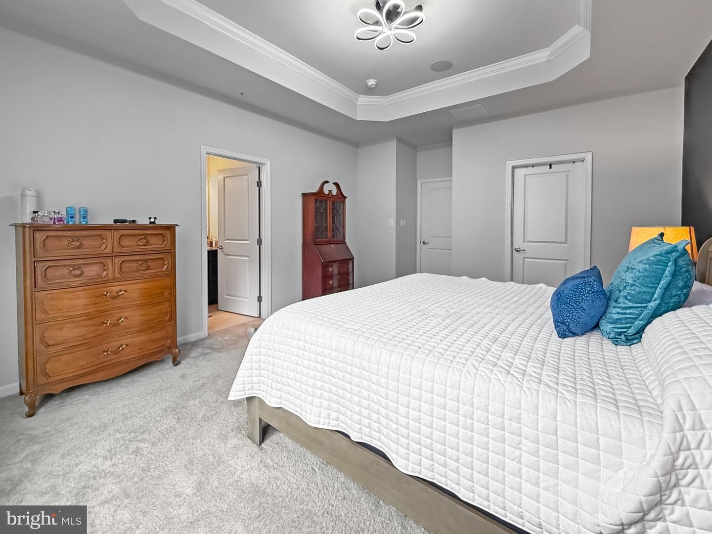 536 Willow Bend Drive photo 9
