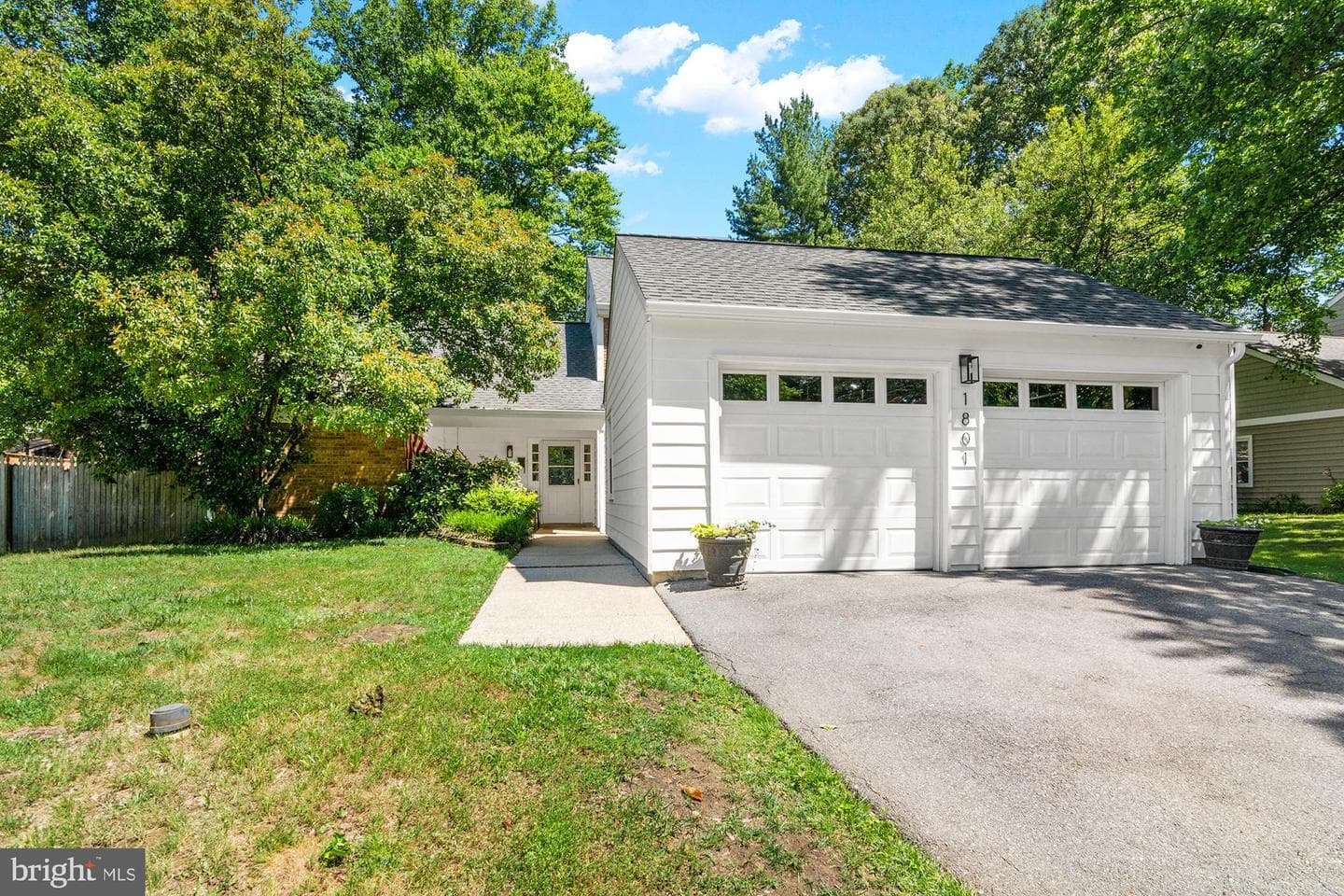 1801 E Regents Park Road photo 4