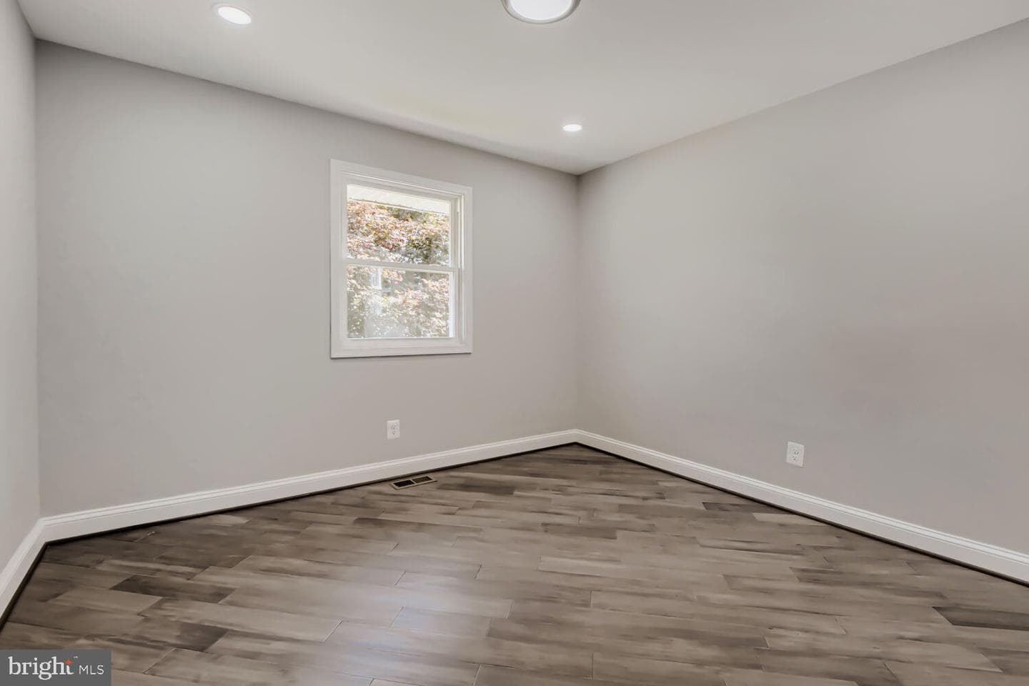 105 Rosecrest Drive photo 12