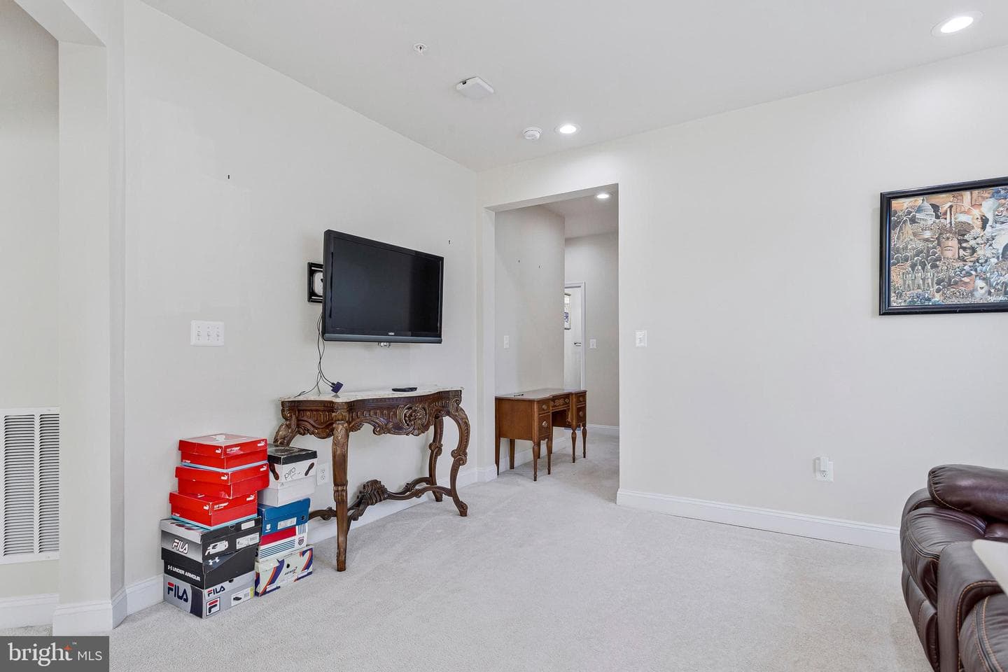 513 Holly Ridge Way photo 23