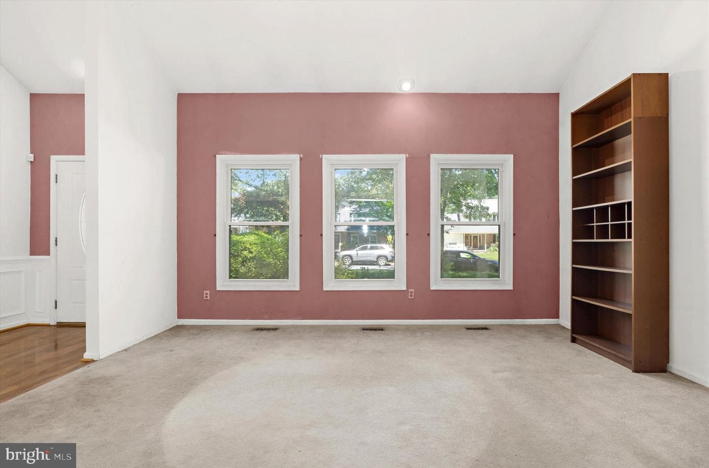 446 Fairford Ct photo 7