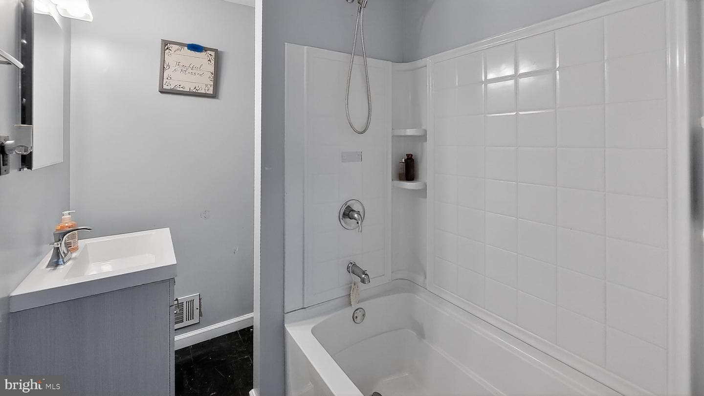 130 Margate Drive photo 24