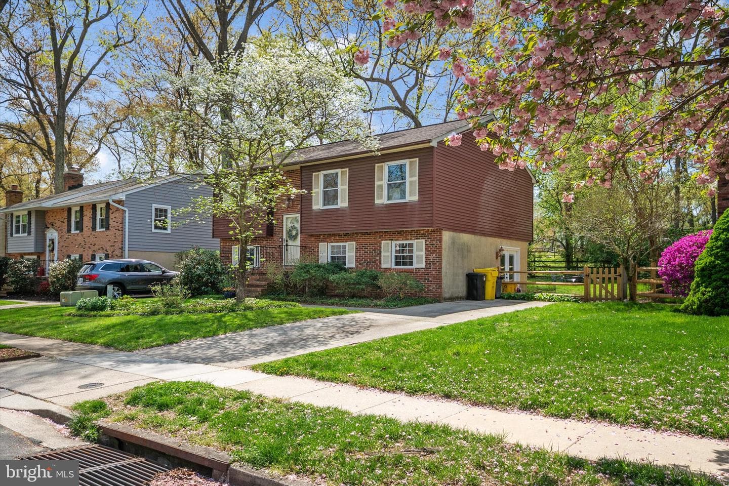 523 Benforest Drive W photo 53