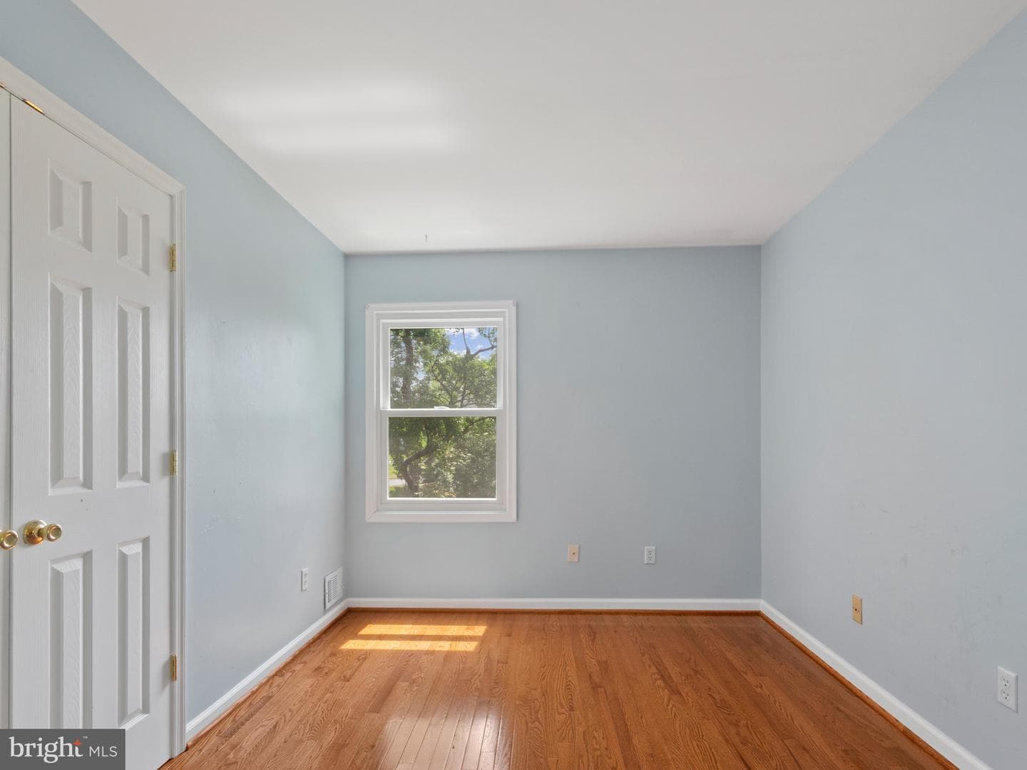 1933 Huguenot Place photo 20