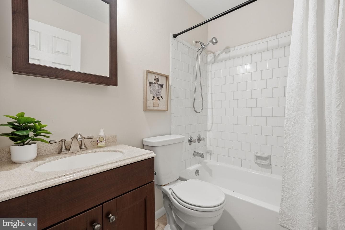 1132 Tyler Avenue photo 18