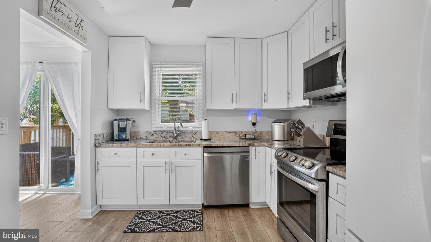 415 Fairmount Drive photo 11