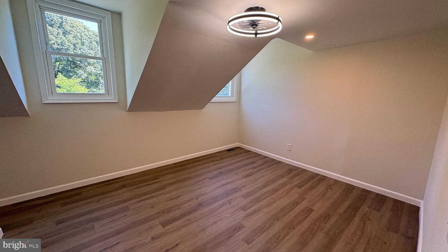 105 Simmons Lane photo 11
