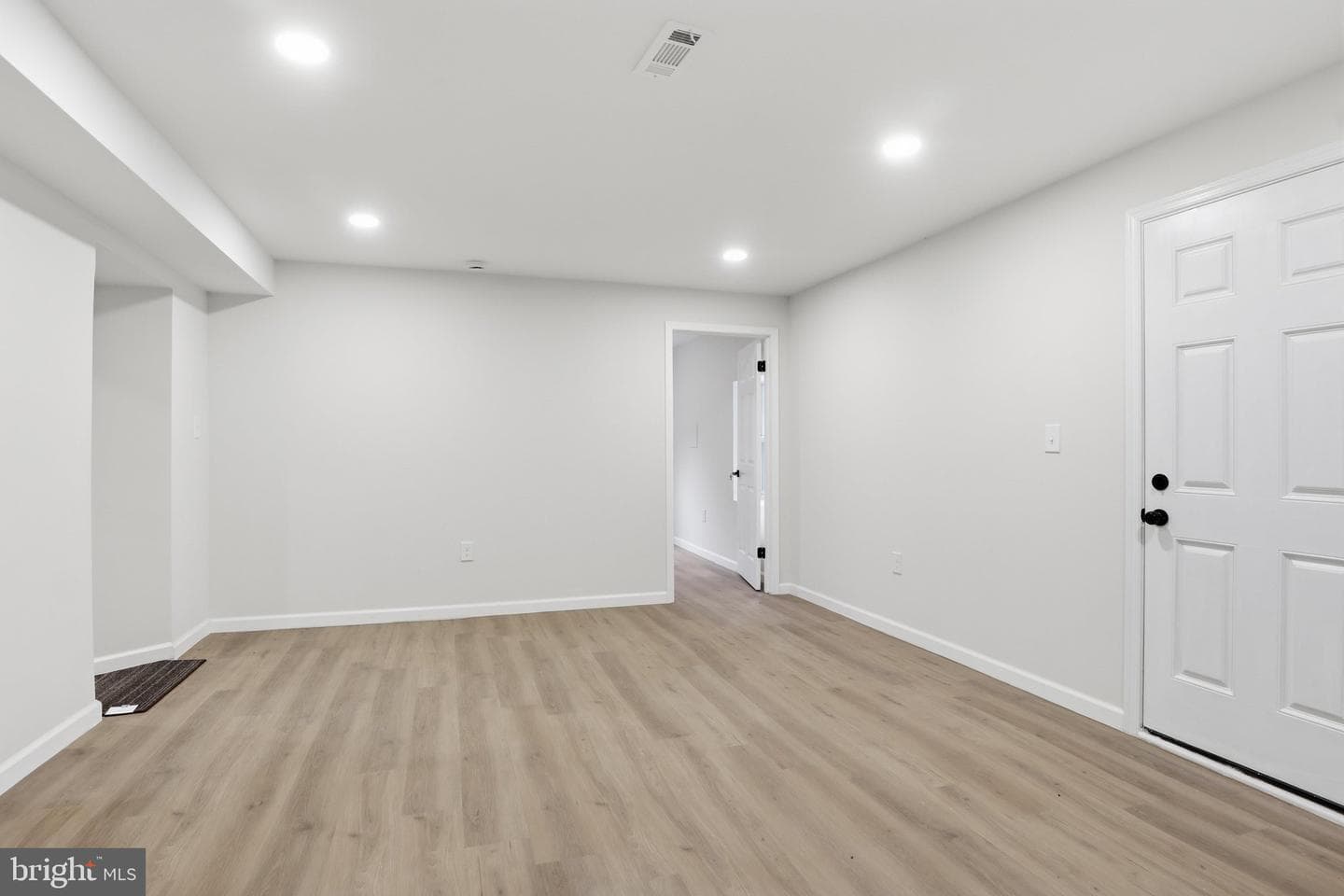 105 Simmons Lane photo 31
