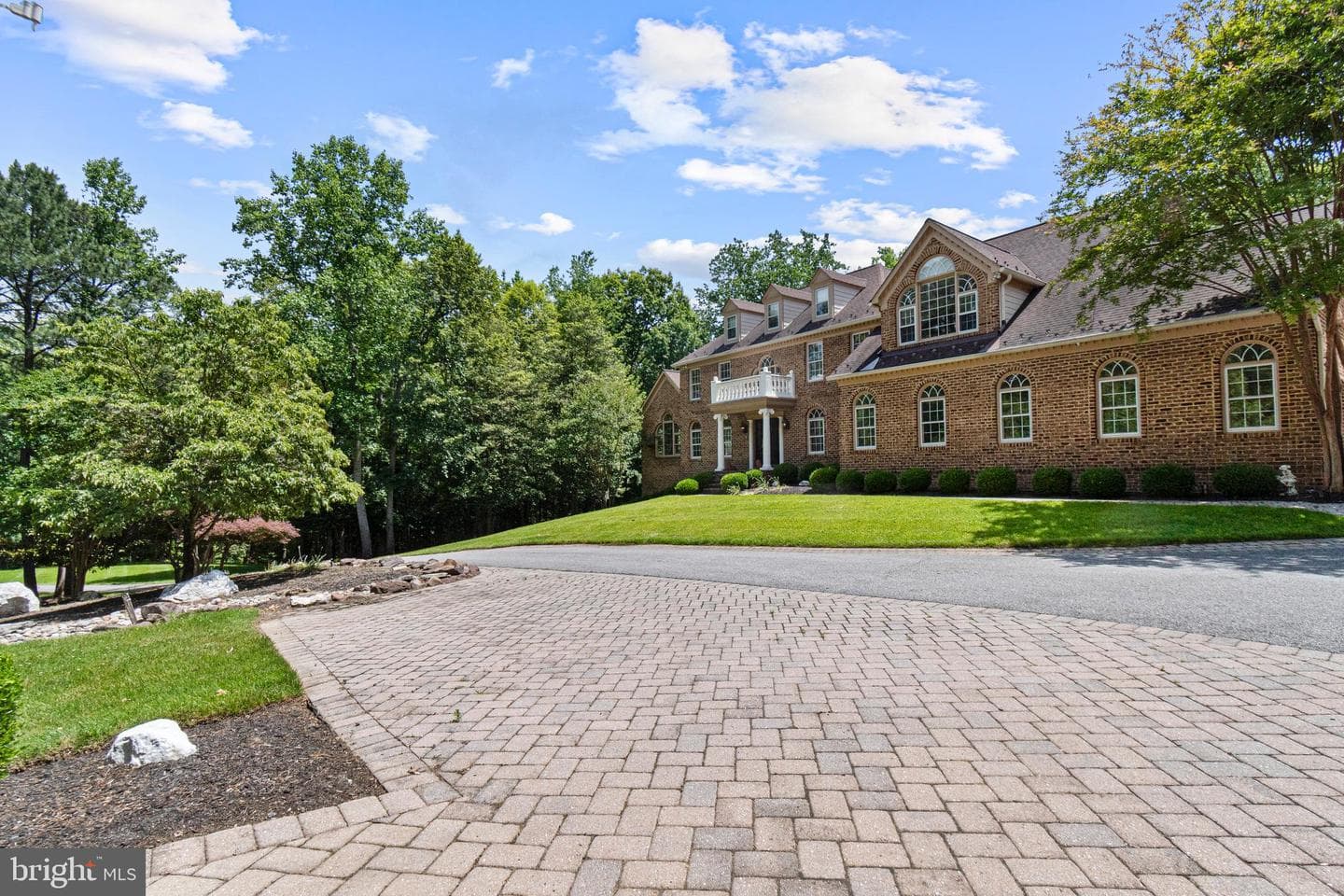 900 Weather Vane Way photo 5