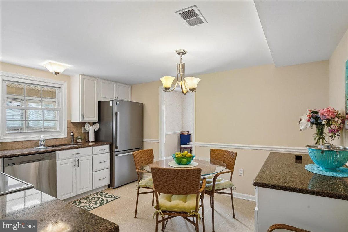 1069 Snow Hill Lane photo 13