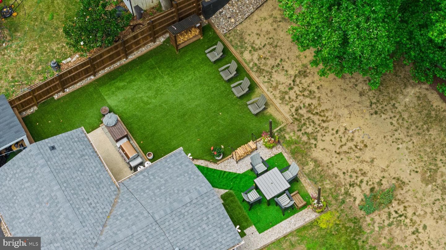 108 Maple Drive photo 44