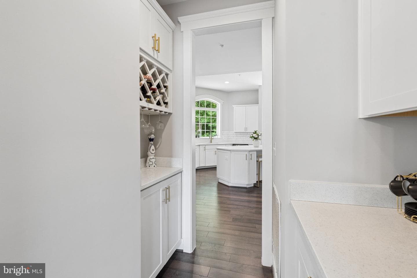 2019 Basil Hall Court photo 15