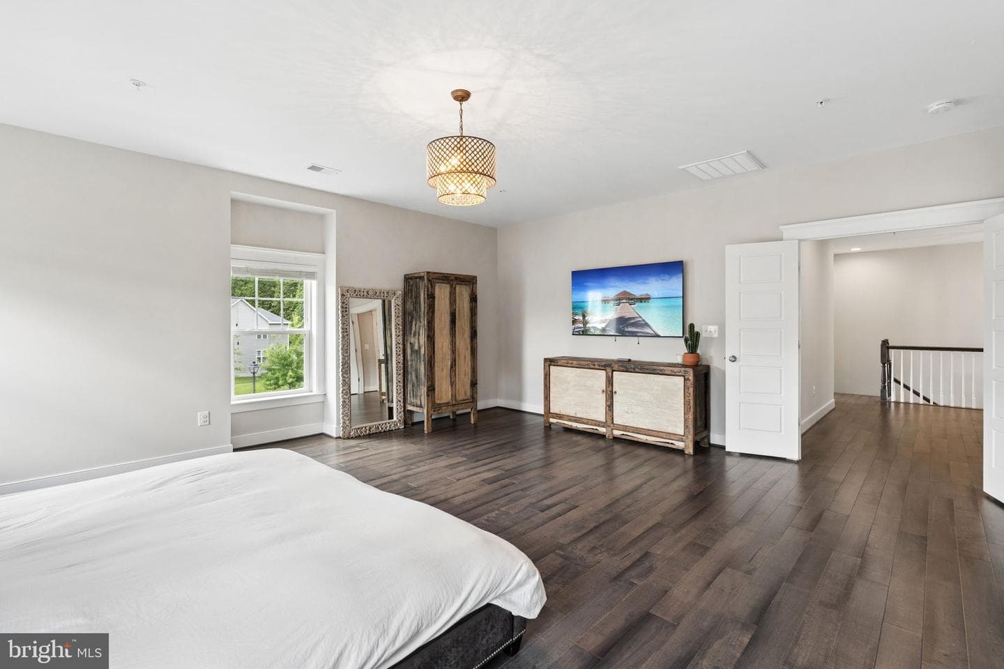 2019 Basil Hall Court photo 49