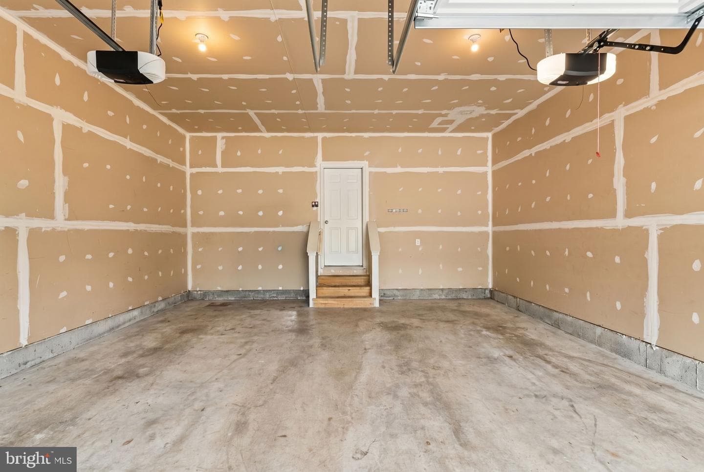 2019 Basil Hall Court photo 77