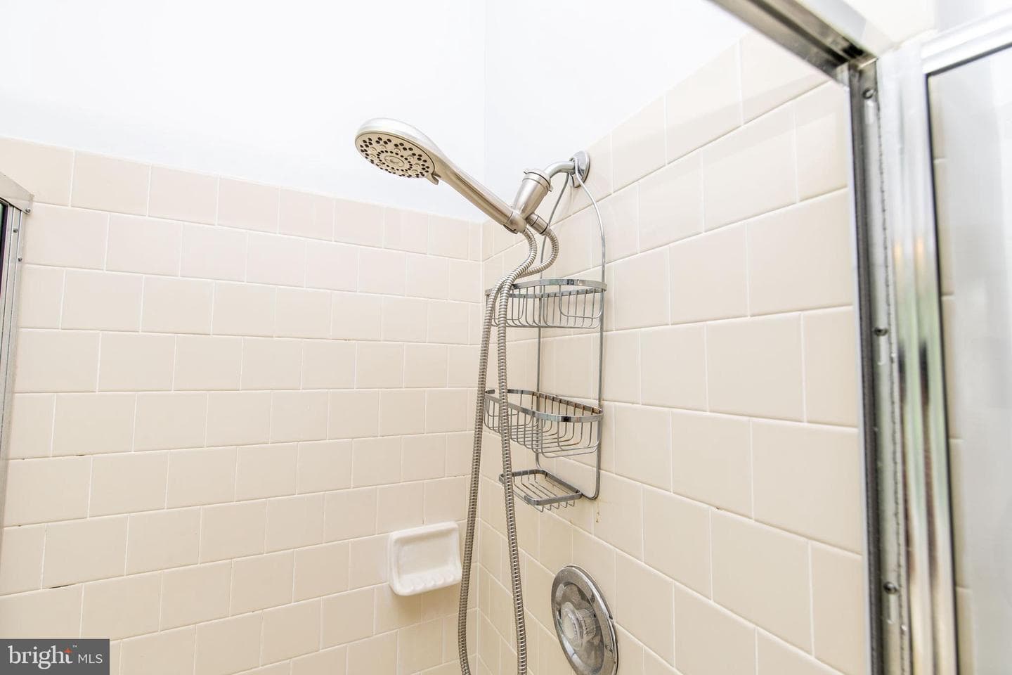 734 Thornwood Drive photo 15
