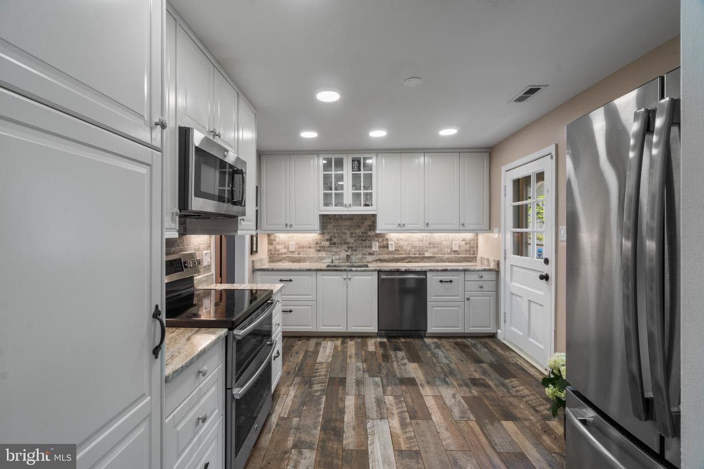 117 Oakwood Road photo 12
