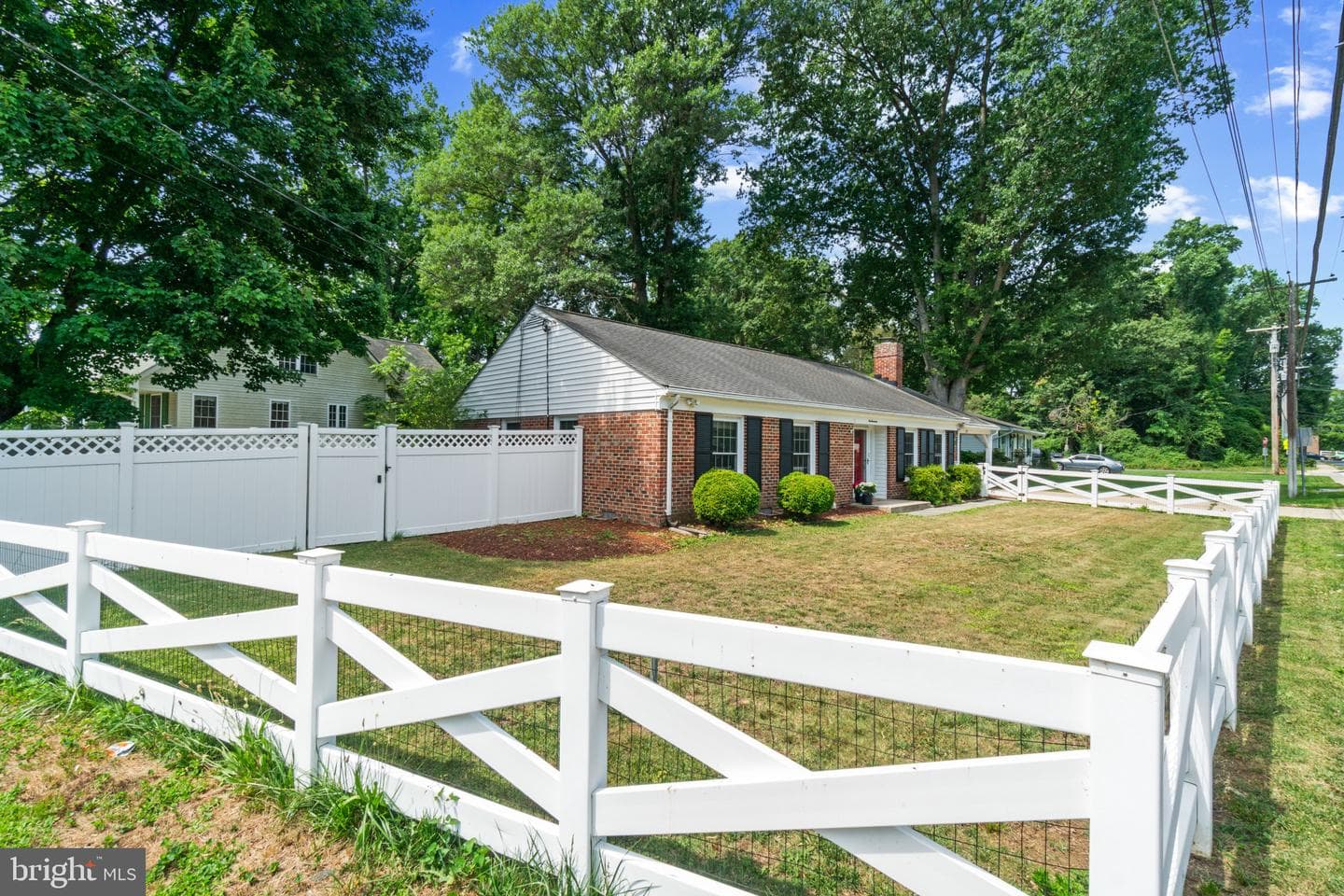 117 Oakwood Road photo 45