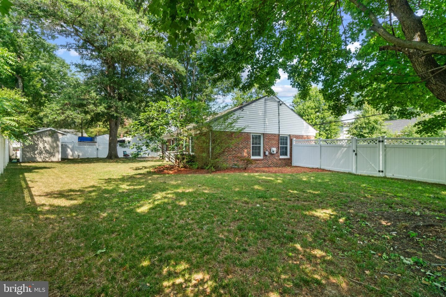 117 Oakwood Road photo 49