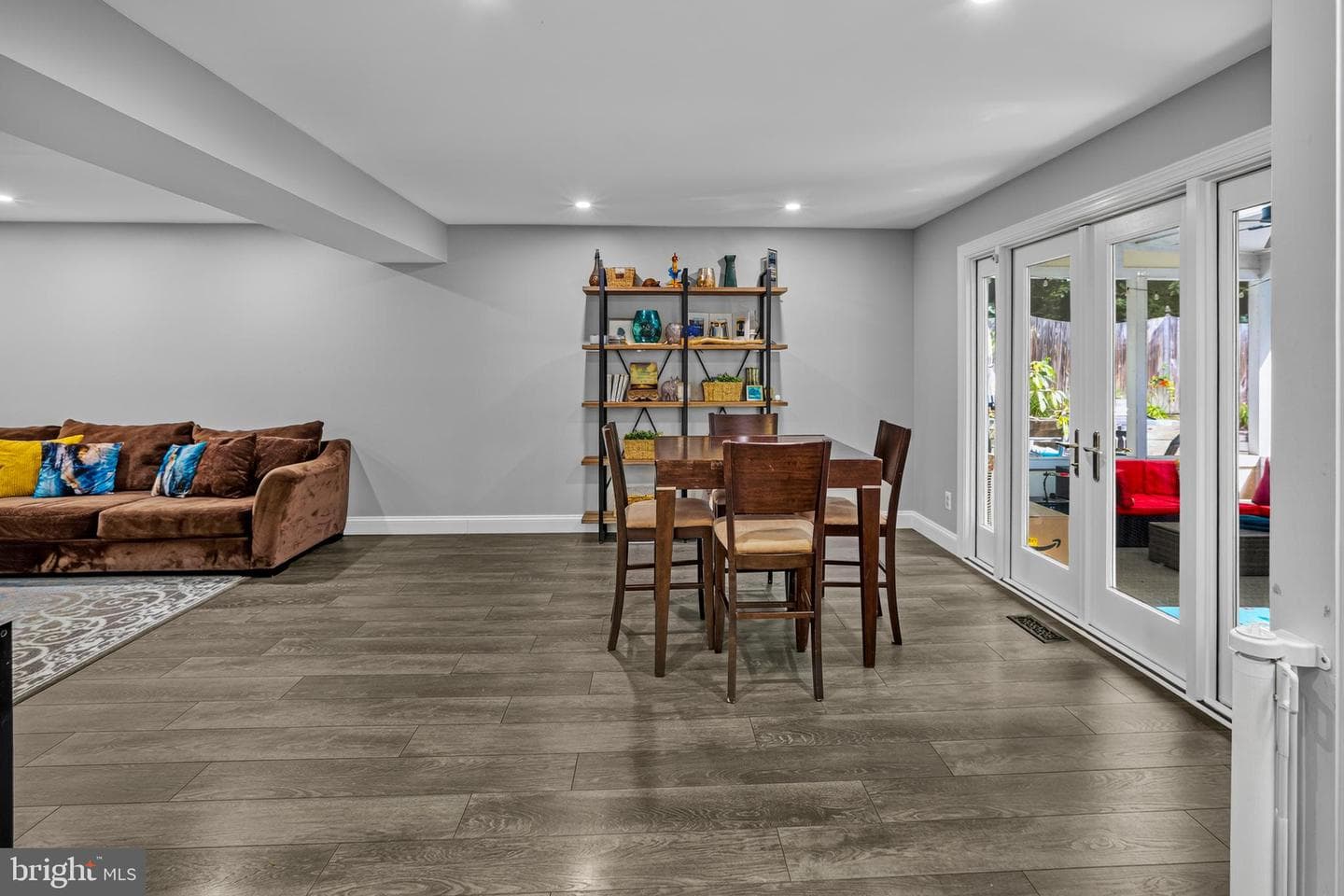 731 Intrepid Way photo 23