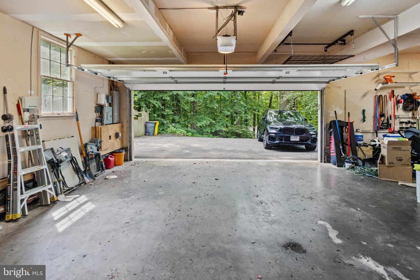 731 Intrepid Way photo 31