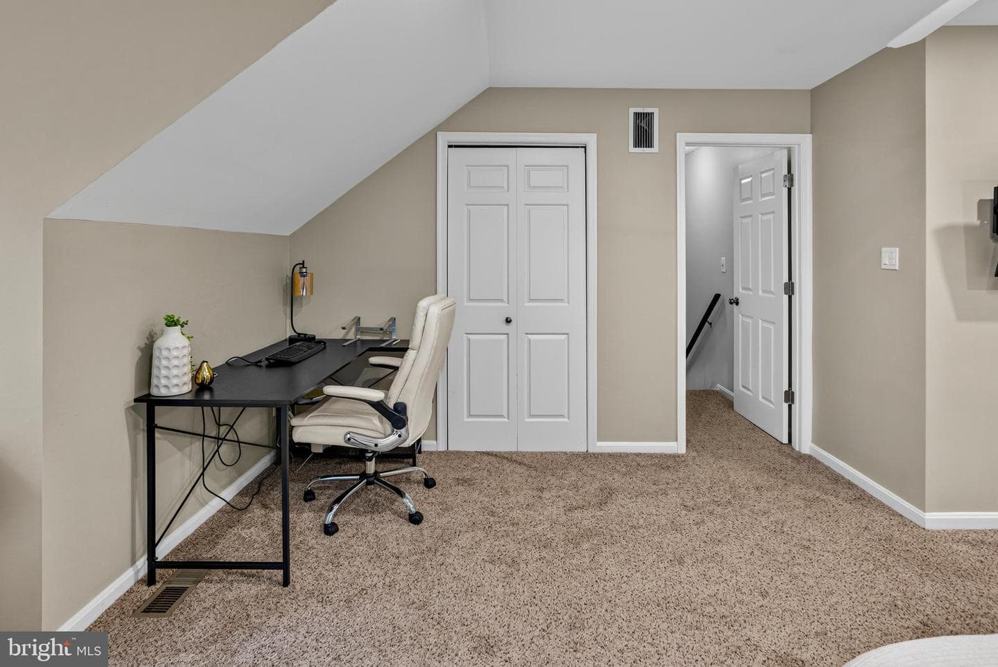 731 Intrepid Way photo 34