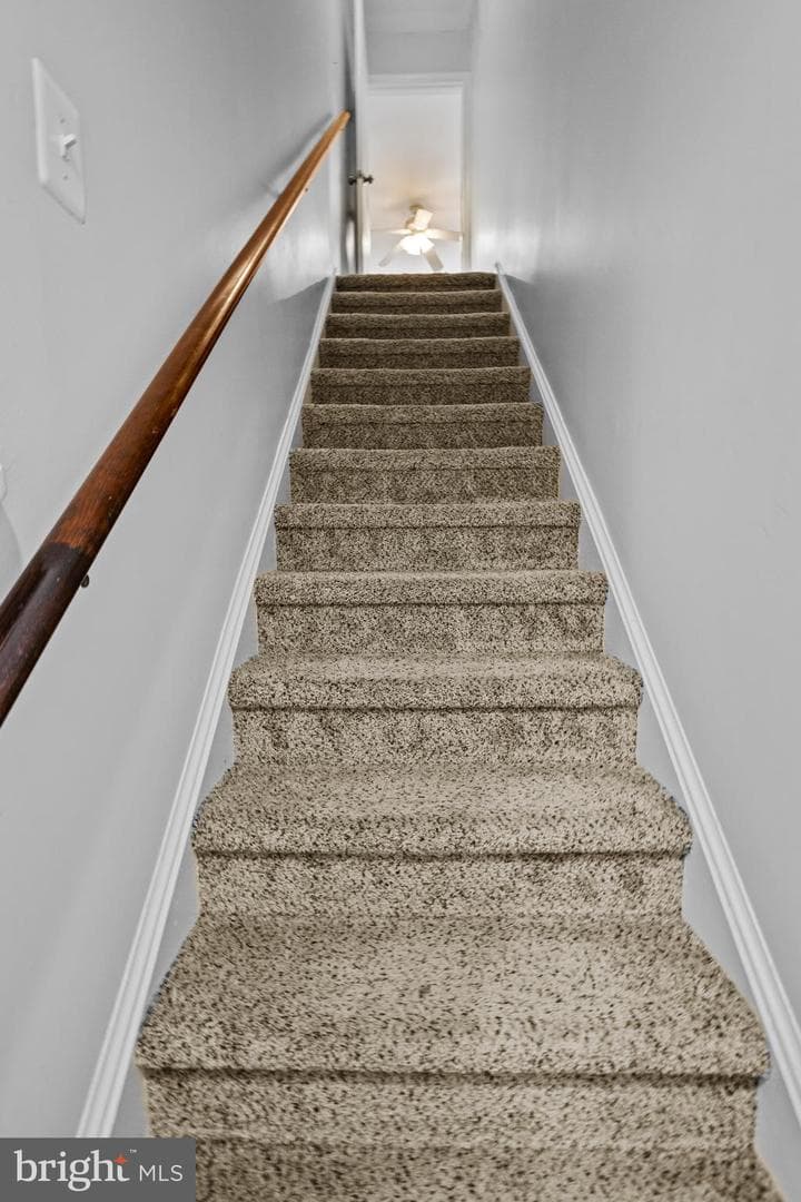 731 Intrepid Way photo 37