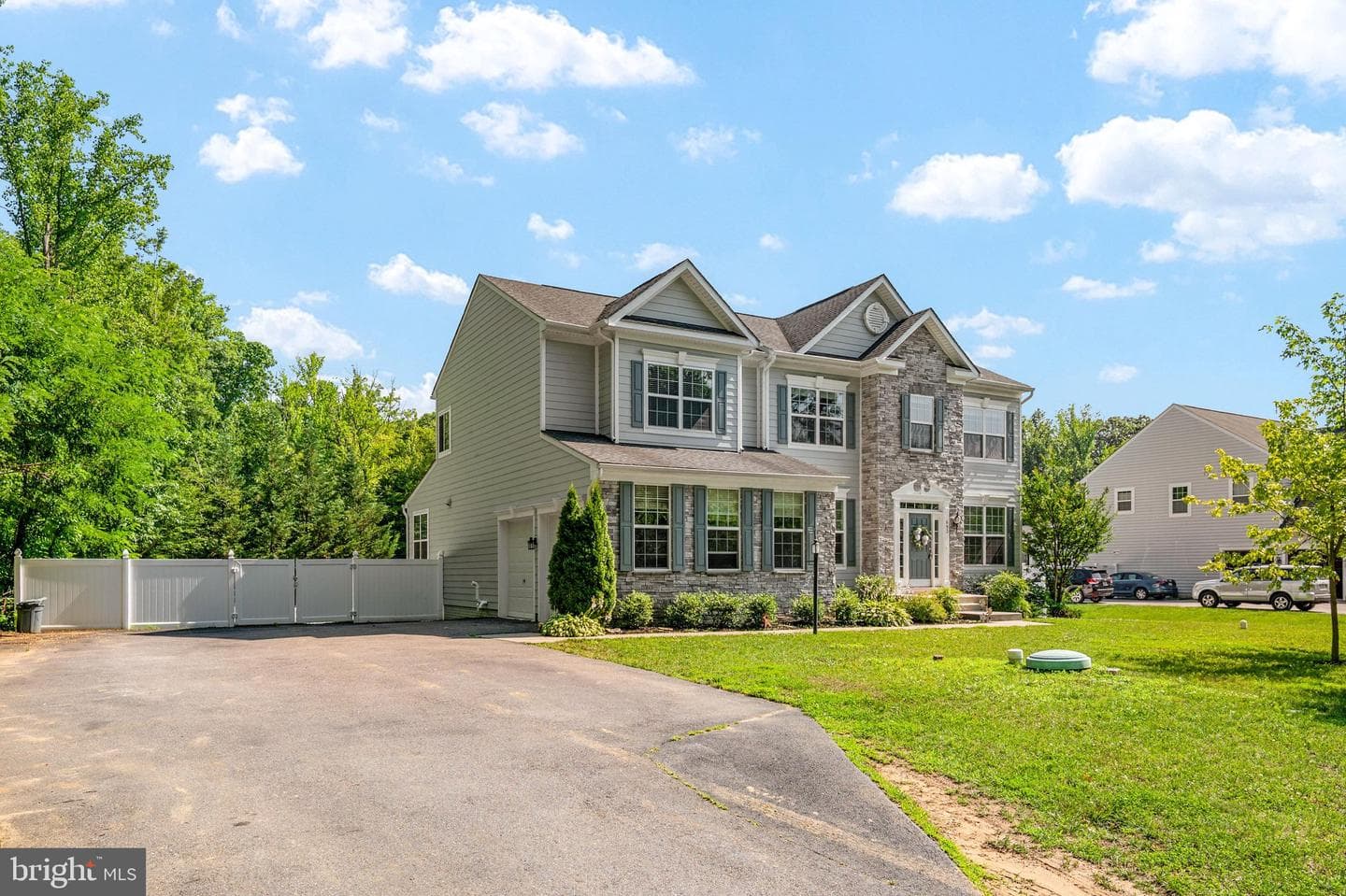693 Loch Haven Road photo 2