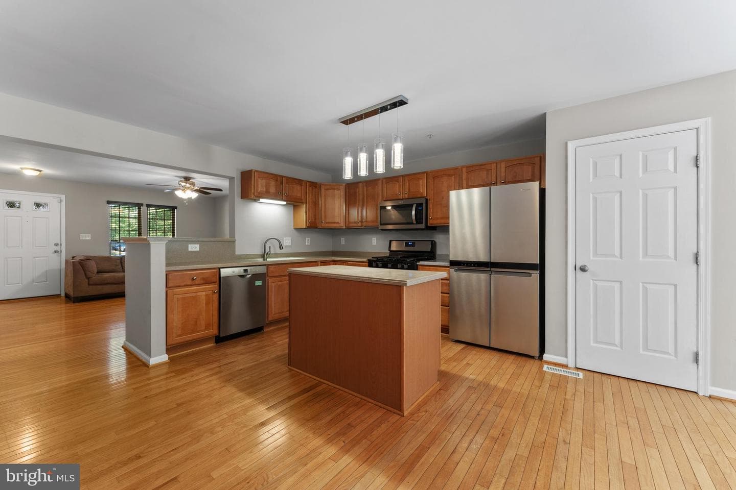 1504 Falling Brook Court photo 9