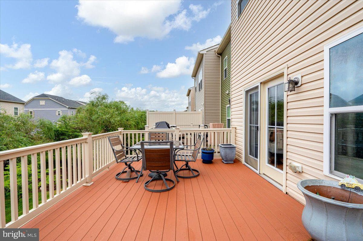 636 Foxwood Drive photo 21