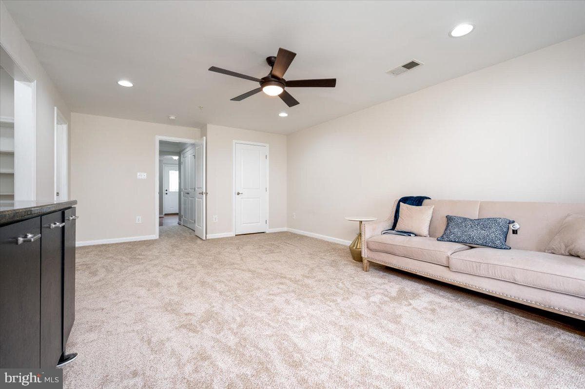 636 Foxwood Drive photo 7
