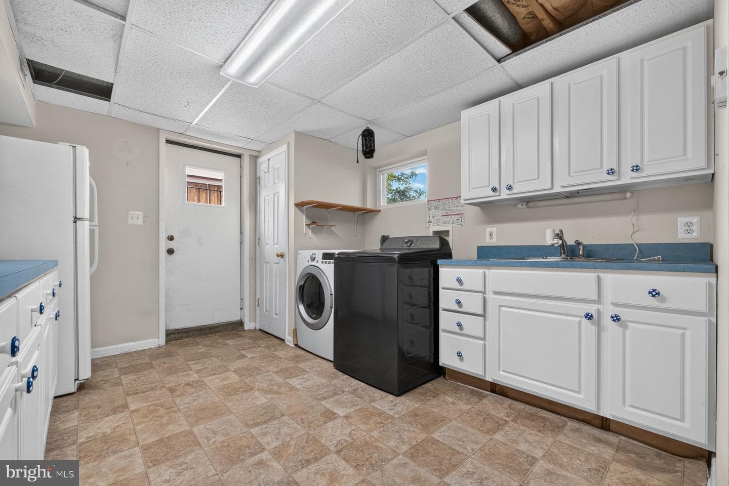 7738 Notley Road photo 18