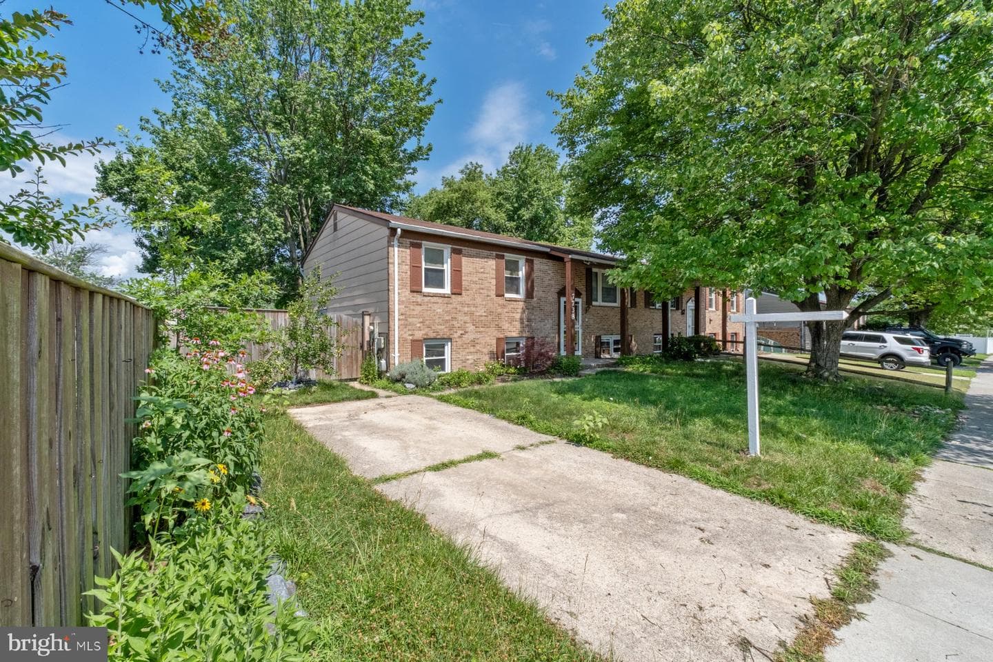 7738 Notley Road photo 3