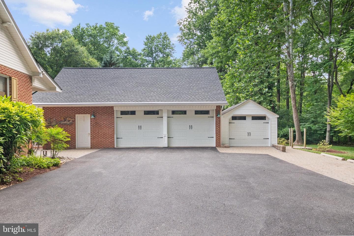6456 Meadowlark Drive photo 3