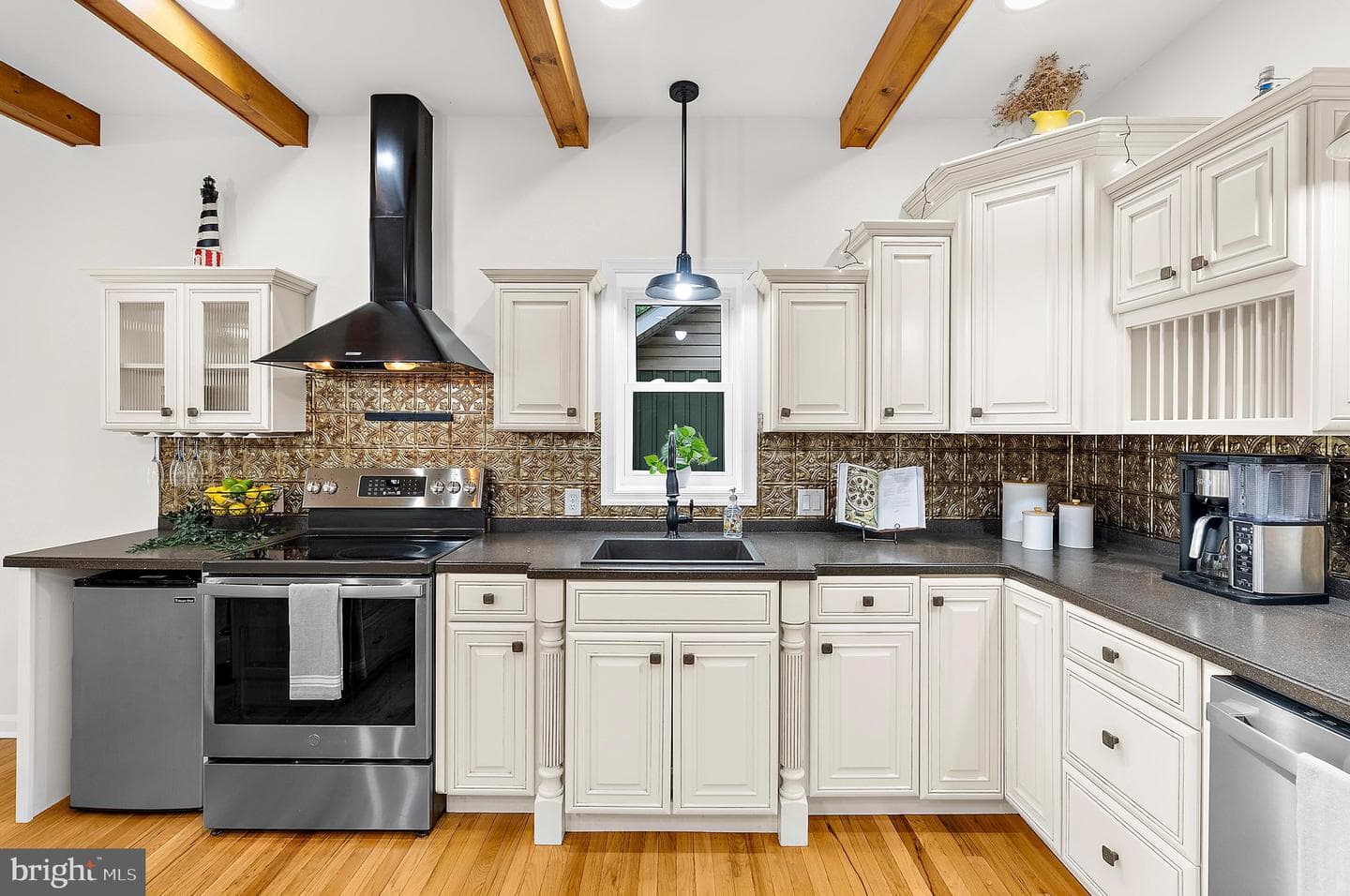 328 Oakdale Road photo 18
