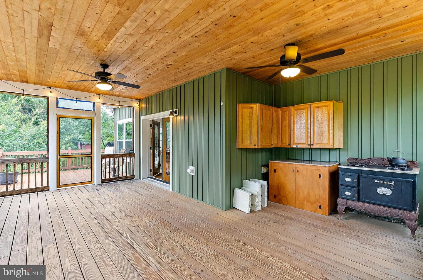 328 Oakdale Road photo 38