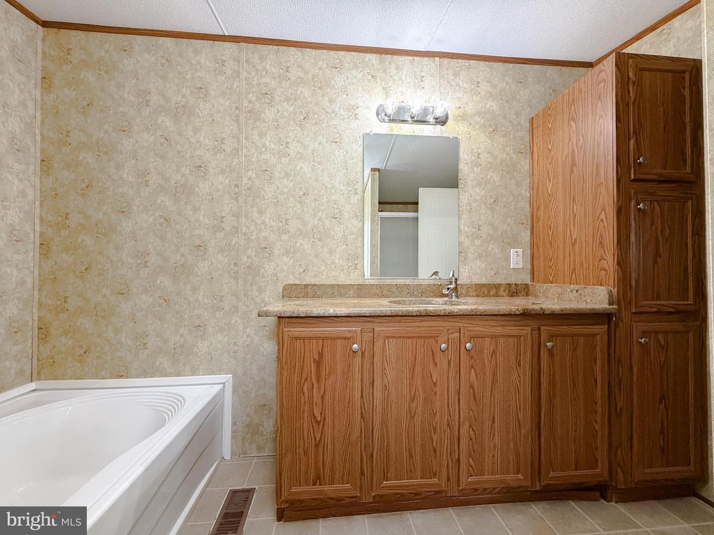 309 Berts Drive photo 21