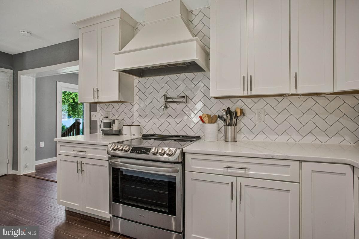 7054 Charleston Avenue photo 8