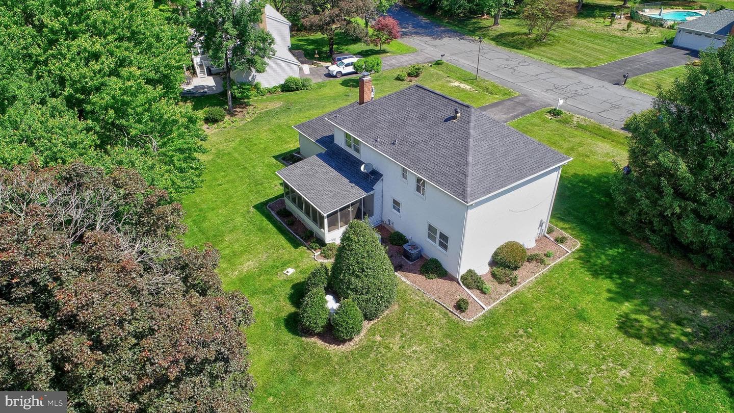 1116 Rutlandview Drive photo 8