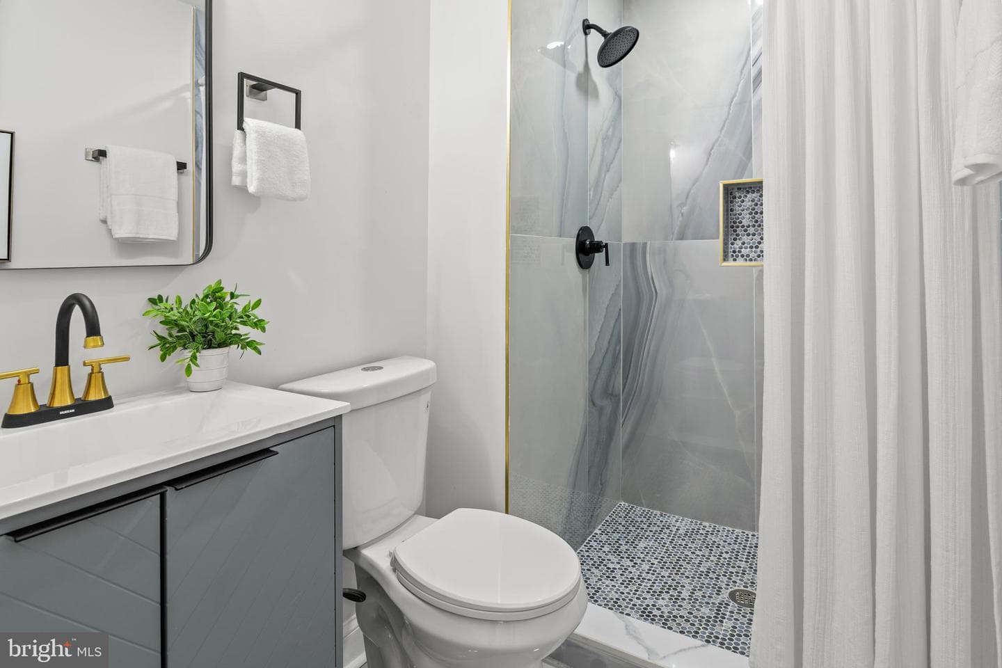 1424 Regent Street photo 23