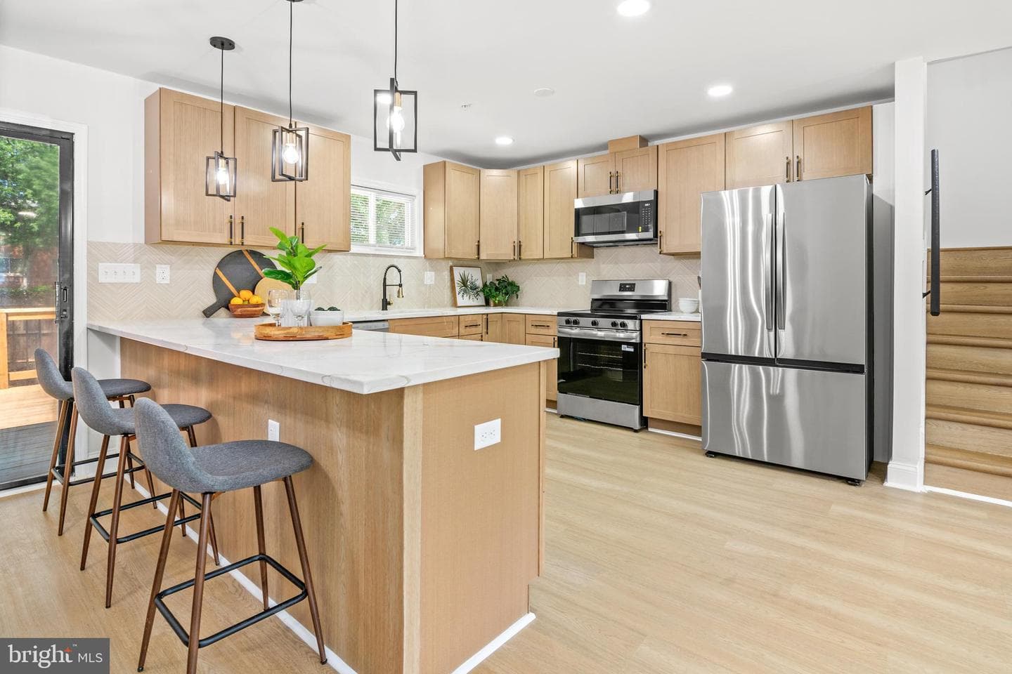 1424 Regent Street photo 9