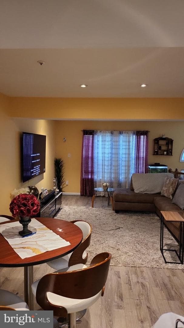 8142 Mallard Shore Drive photo 4