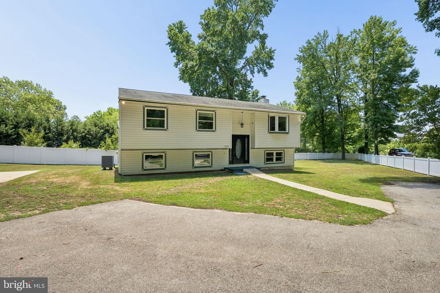 1365 Moyer Road photo 67