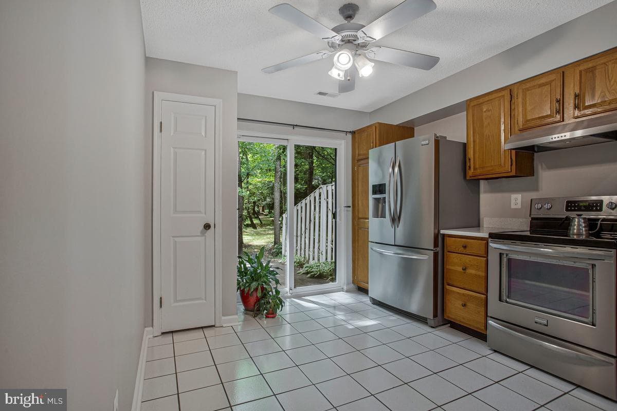 448 Cranes Roost Court photo 8