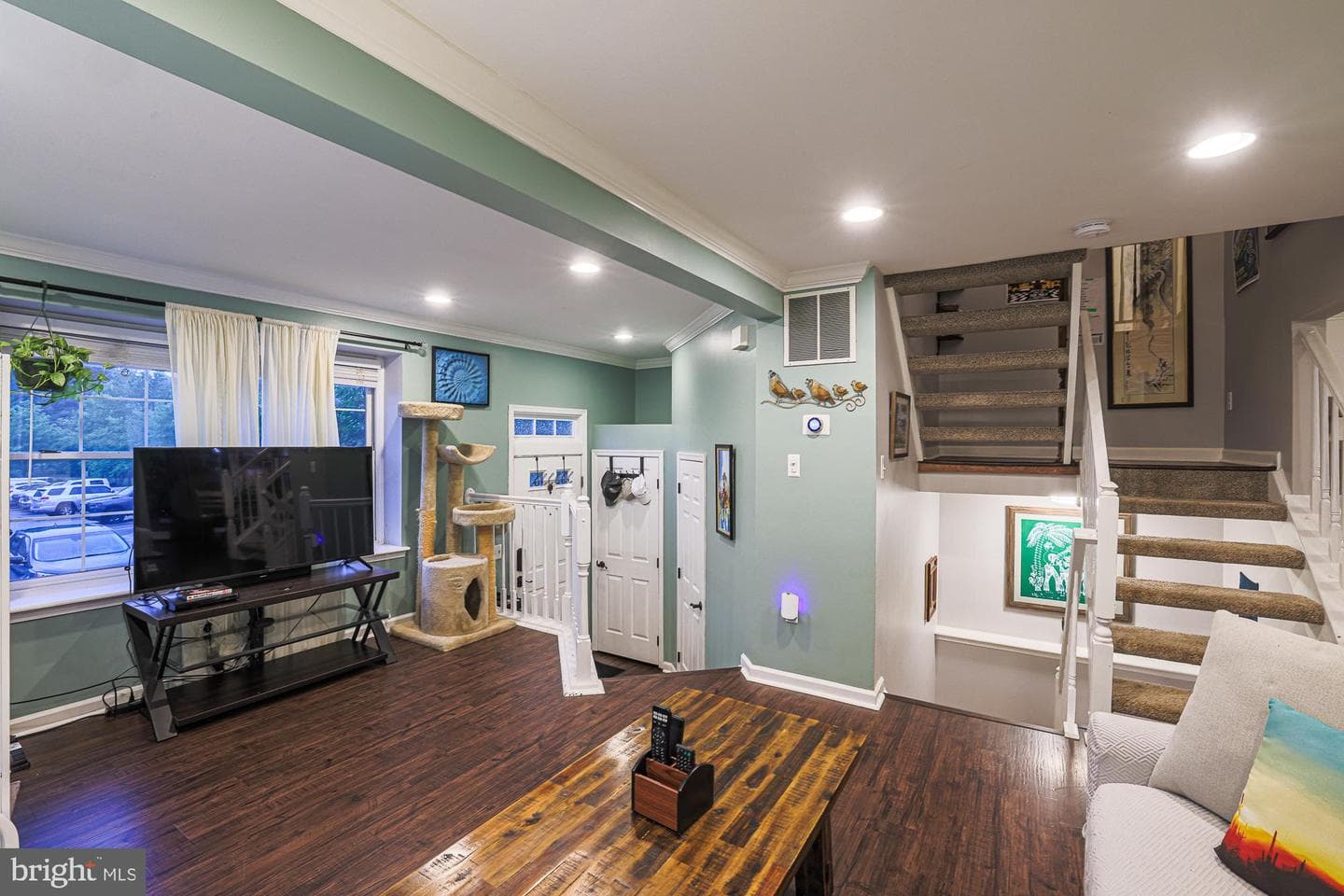 1334 Hollow Glen Court photo 9