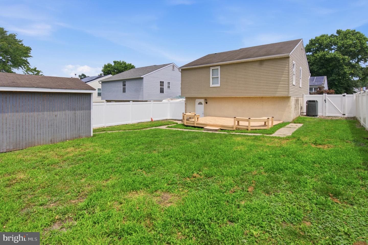 1115 Hotel Drive photo 26