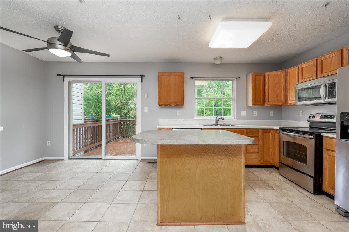 963 Chestnut Manor Court photo 7