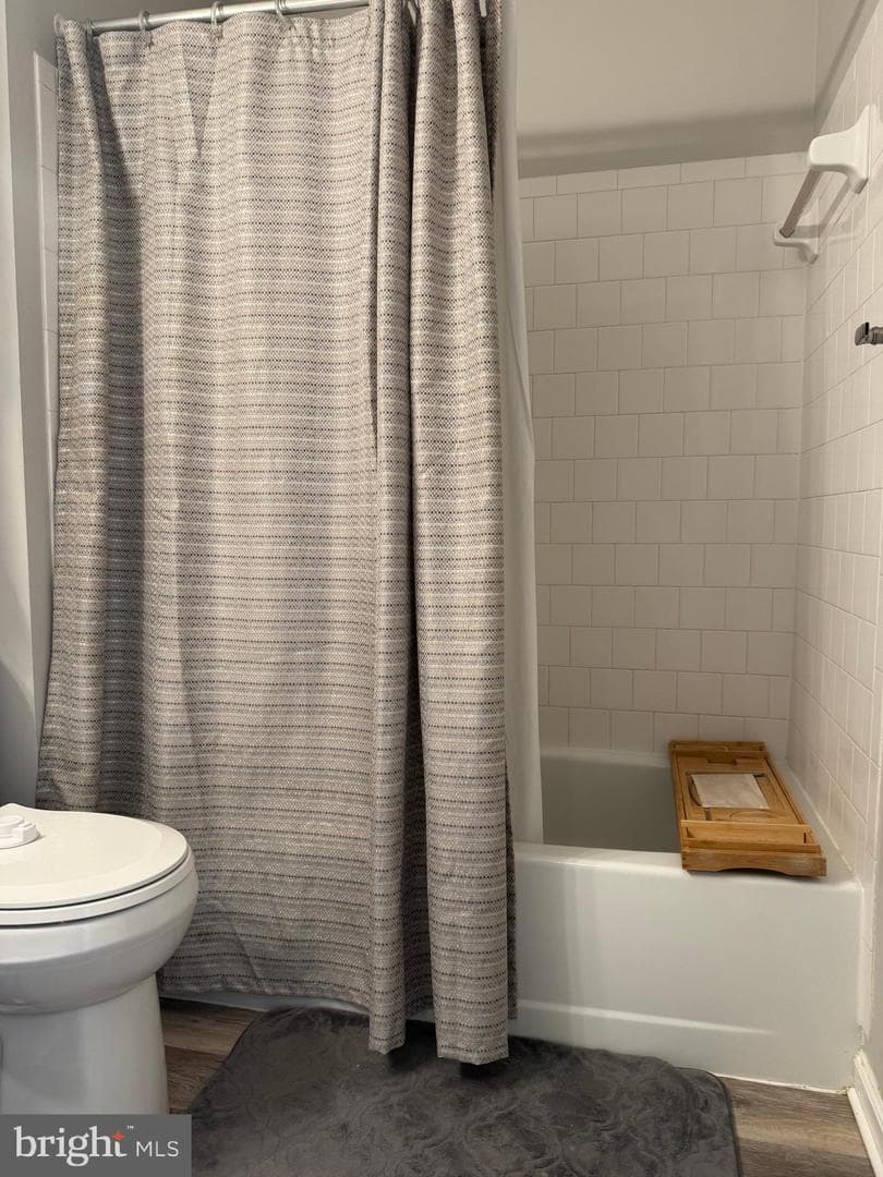 654 Paddle Wheel Court W photo 22