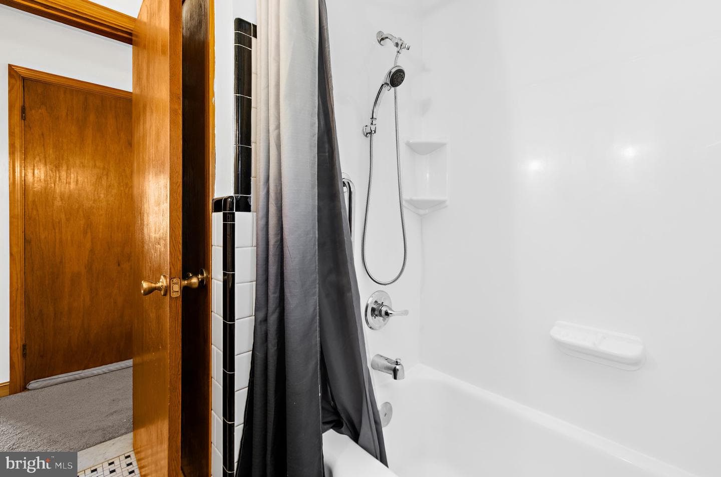 205 7th Avenue photo 15